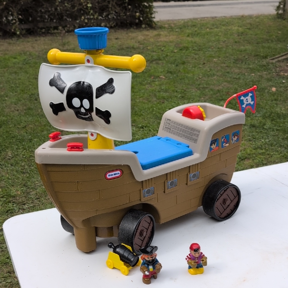 Adventure Pirate Ship Playset with Blue Deck